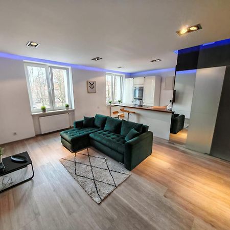 Nowoczesny Apartament III Al. Nmp 쳉스토호바 외부 사진