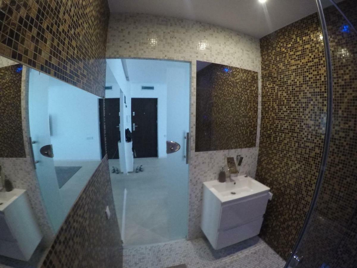 Nowoczesny Apartament III Al. Nmp 쳉스토호바 외부 사진