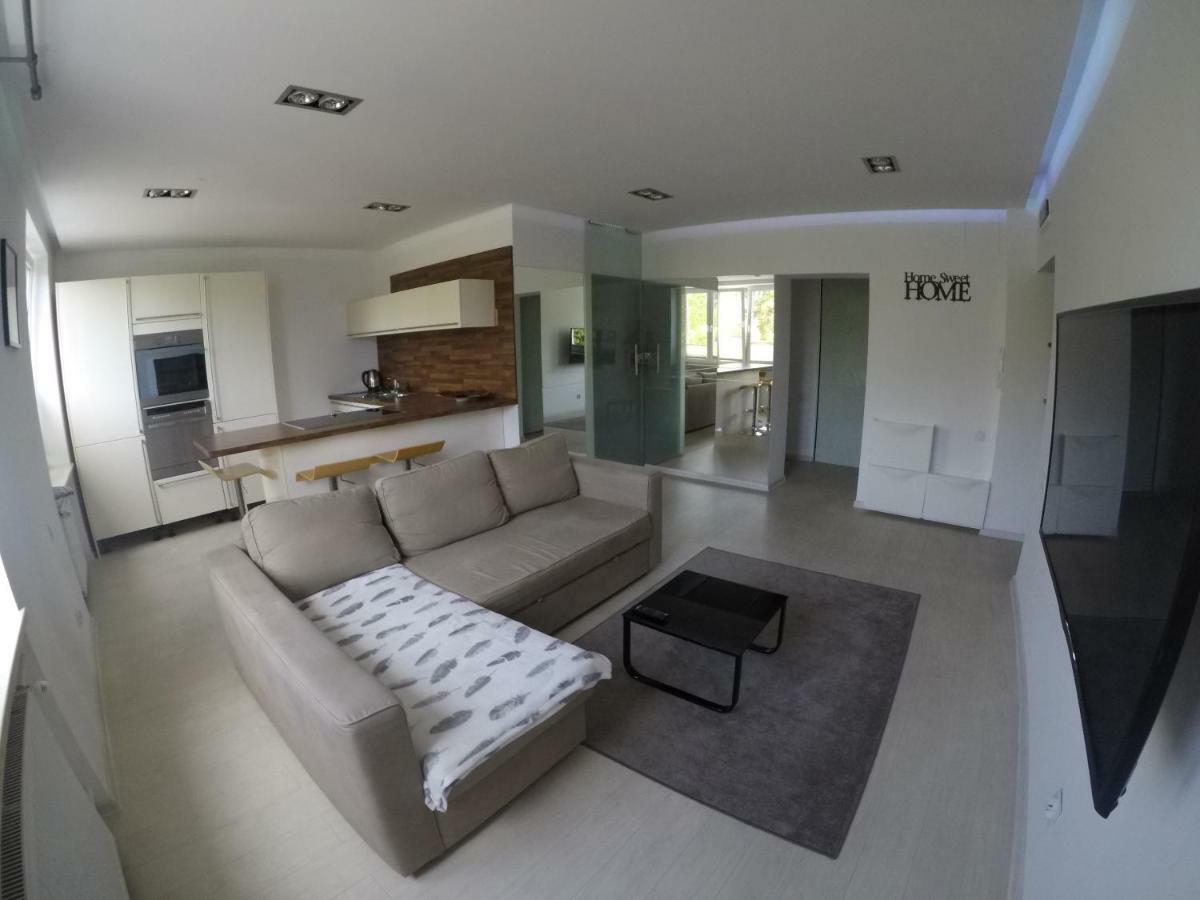 Nowoczesny Apartament III Al. Nmp 쳉스토호바 외부 사진